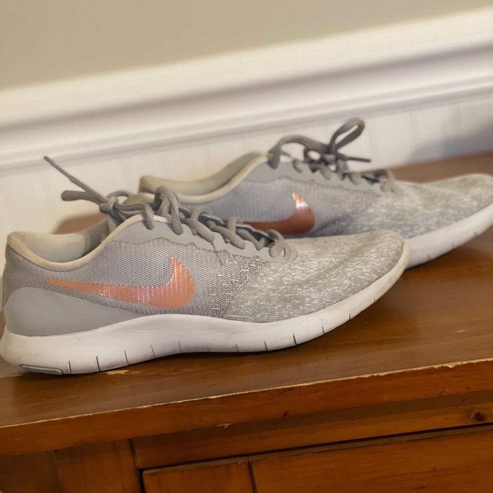 Nike women’s shoes
